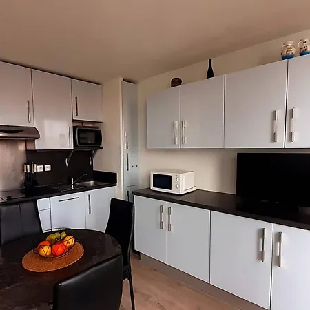 Duplex Familial 2 Avec Piscine Et Parking, Accès - Fr-1-782-55