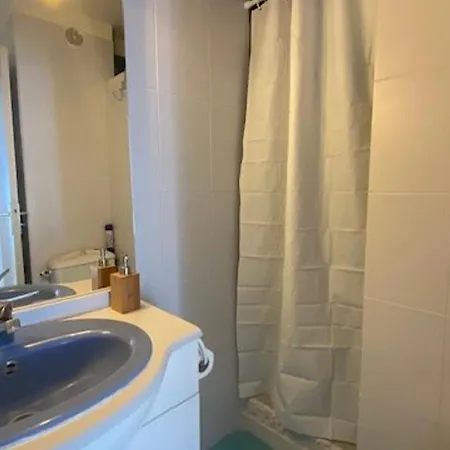 Duplex Familial 2 Avec Piscine Et Parking, Acces - Fr-1-782-55 *