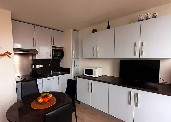 Duplex Familial 2 Avec Piscine Et Parking, Acces - Fr-1-782-55